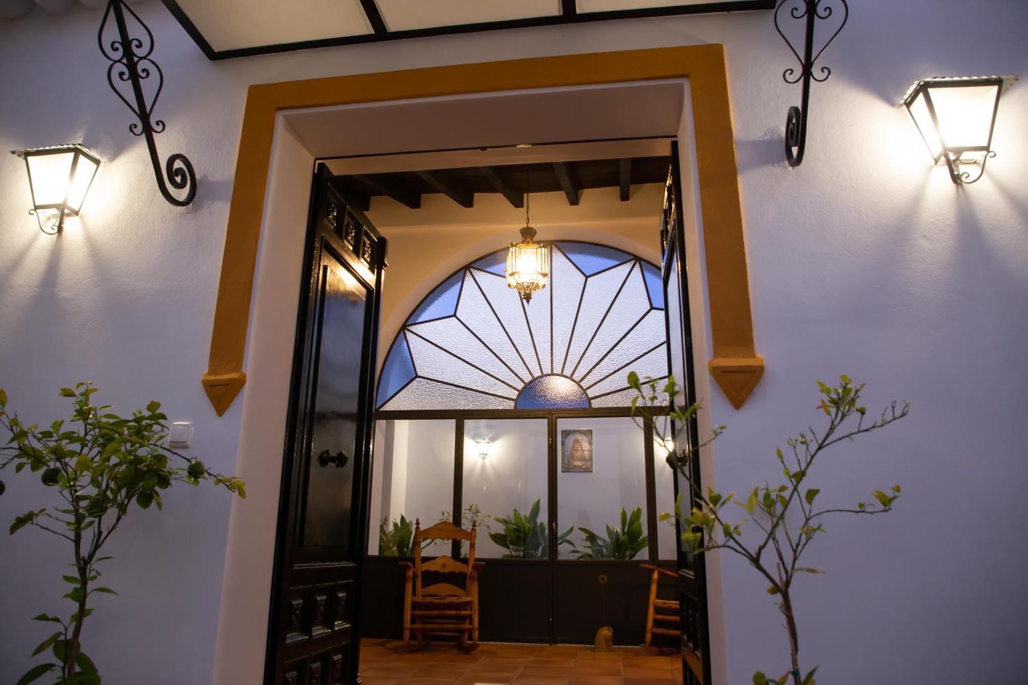 El Molino Del Huertezuelo Villa La Palma Del Condado Exterior photo